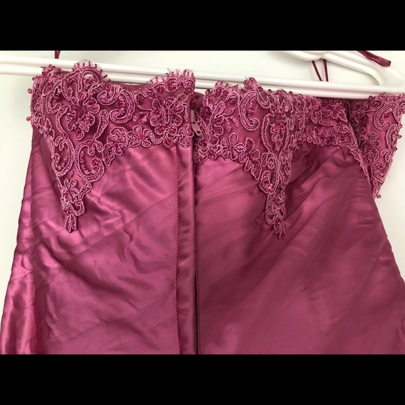 Gown - Picture 8 of 8